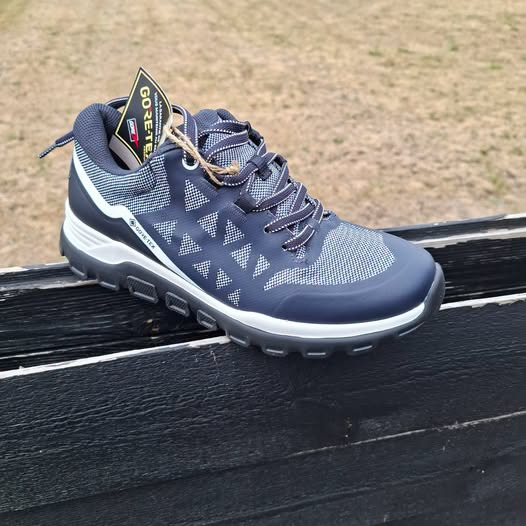 Elling Sko tilbyder vandtæt RollingSoft sneaker med Goretex til 444 kr.