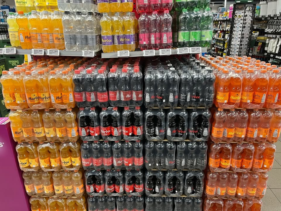 Fredagstilbud fra Spar Fårup: 6 pk Harboe sodavand til 19,95 kr