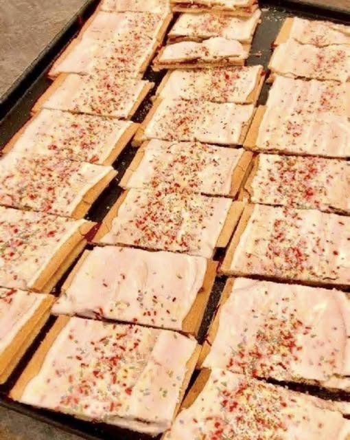 Det Lune Brød – Hobro tilbyder friskbagte hindbærsnitter til særpris i dag