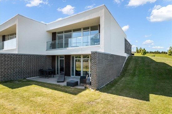 Til salg hos EDC Støvring: Fantastisk enderækkehus med suveræn beliggenhed