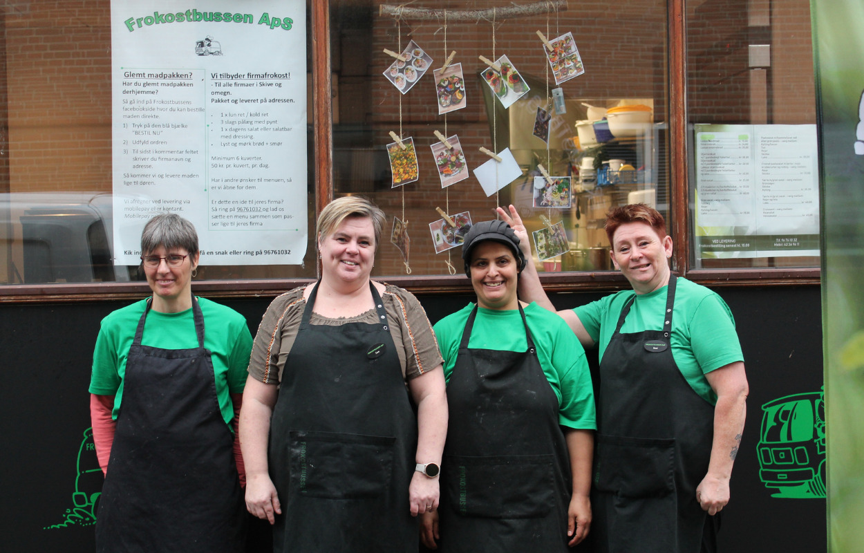Frokostbussen sørger for de sultne skibonitters madpakker 