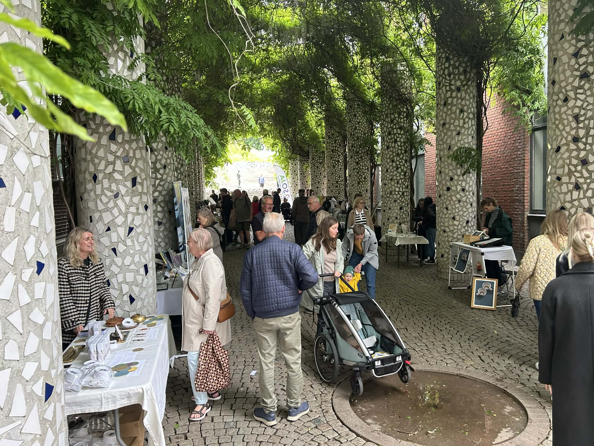 Koldings Montmartre: Kreativitet på Den Spanske Trappe