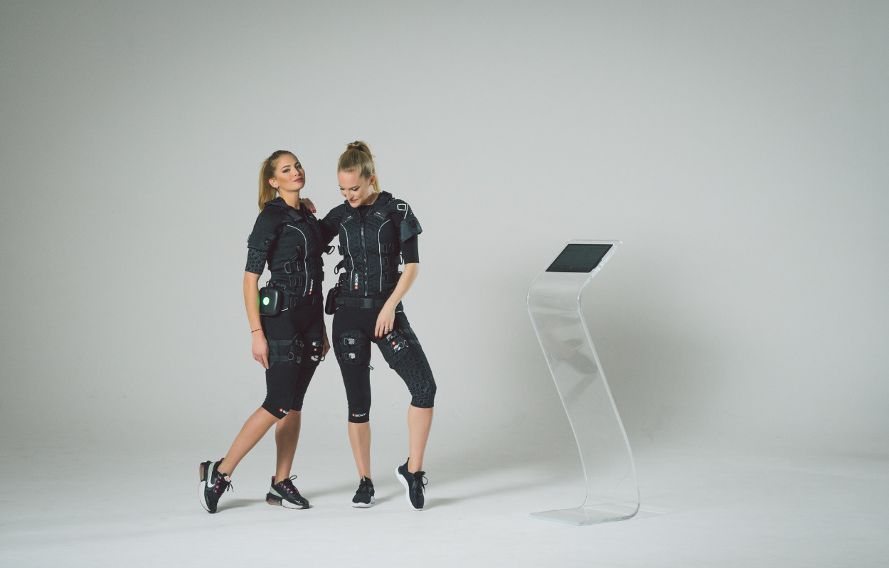 Sæt skub i træningen med venindetræning hos Studio Strong