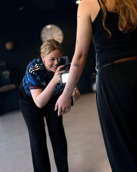 Mr. & Mrs. Tattoo: Stolthed over Frederikkes imponerende udvikling som elev