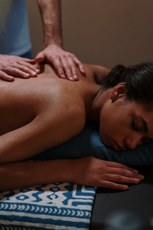 Forkæl dig selv med en professionel massage i Køge