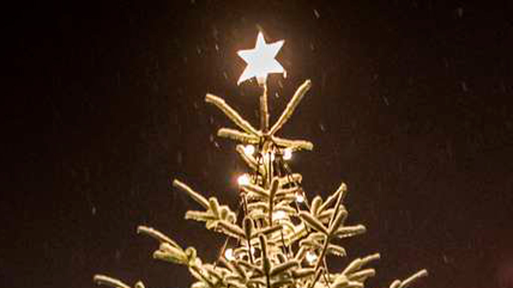 Væk julemanden og tænd juletræet i Skjern