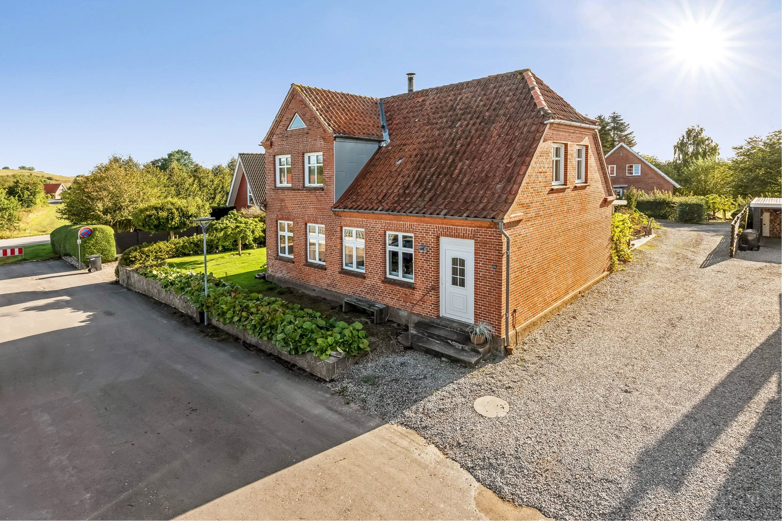 Tværgade 10, Felsted, 6200 Aabenraa CHARMERENDE EJENDOM OMGIVET AF SKØN NATUR