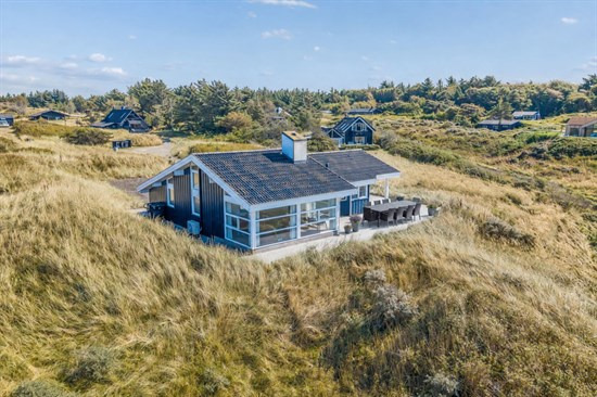 Slåenvej 12 og 6 andre boliger er kommet til salg denne uge i Hirtshals - se boligerne her.