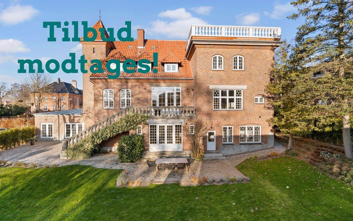 Antoinettevej 1 til salg for 57,0  mio. kroner - Se 5 andre boliger til salg i Valby