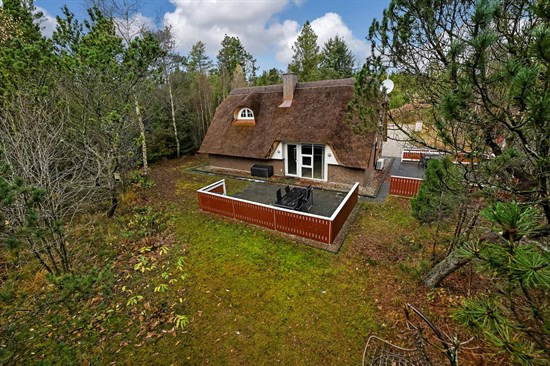 Højsvej 45 og 1 anden boliger er kommet til salg denne uge i Nørre Nebel - se boligerne her.