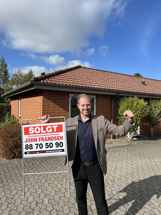 John Frandsen Ikast søger boliger til ventende købere efter endnu et salg til prisen