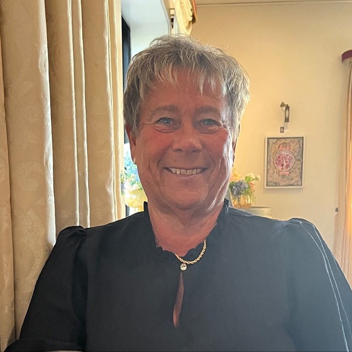 Portrætfoto af Birthe Pelkonen Larsen