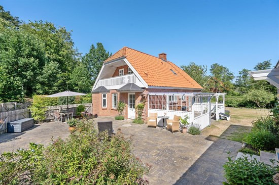 Skovalleen 37 og 1 anden boliger er kommet til salg denne uge i Frederikshavn - se boligerne her.