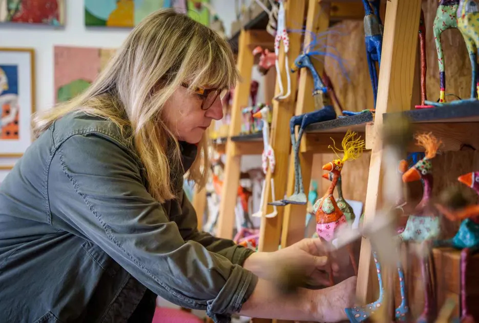 Kunstdage ved Limfjorden forvandler Skive til levende centrum for kunst, musik og kreative workshops