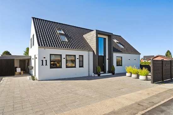 Top 6 over dyreste boliger til salg i Årslev. Priser op til 10.500.000 kr