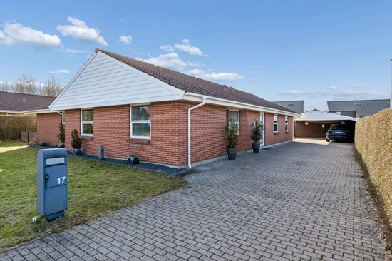 Midgården 17 og 1 anden boliger er kommet til salg denne uge i Svenstrup J - se boligerne her.