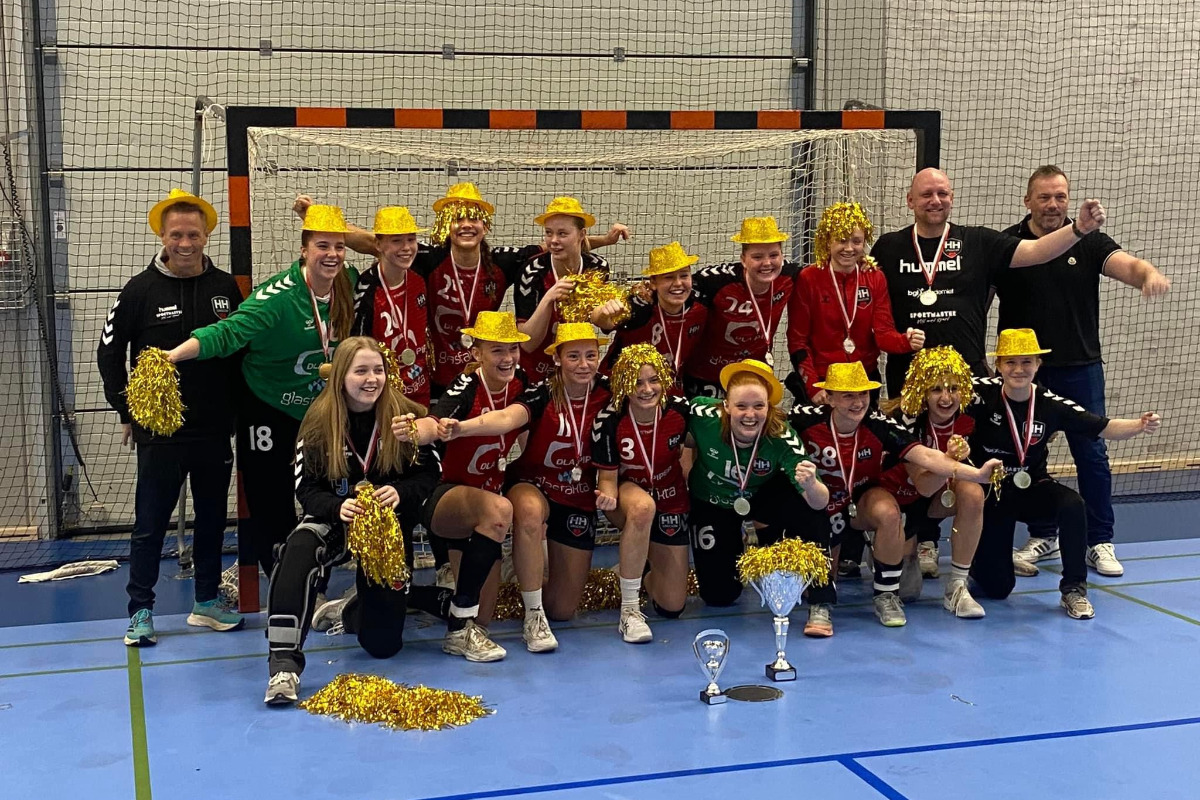 Kæmpe triumf! Horsens HKs U19-piger vinder pokalfinalen for tredje år i træk