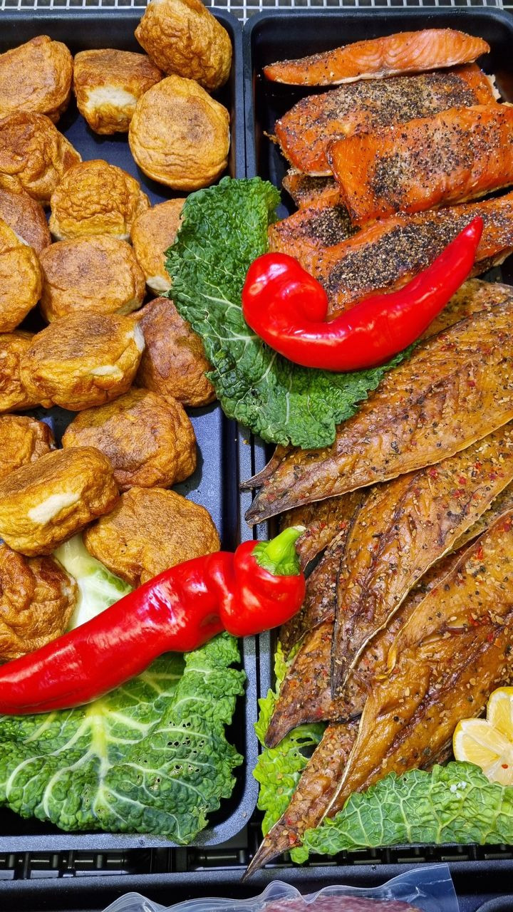 Meny Klarup præsenterer ny køler i delikatessen med friskskåret pålæg og dunser