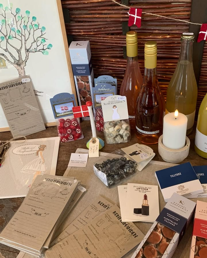 Fru Hansens Butik & Café gør klar til konfirmationssæsonen med nye varer fra @mouse_and_pen