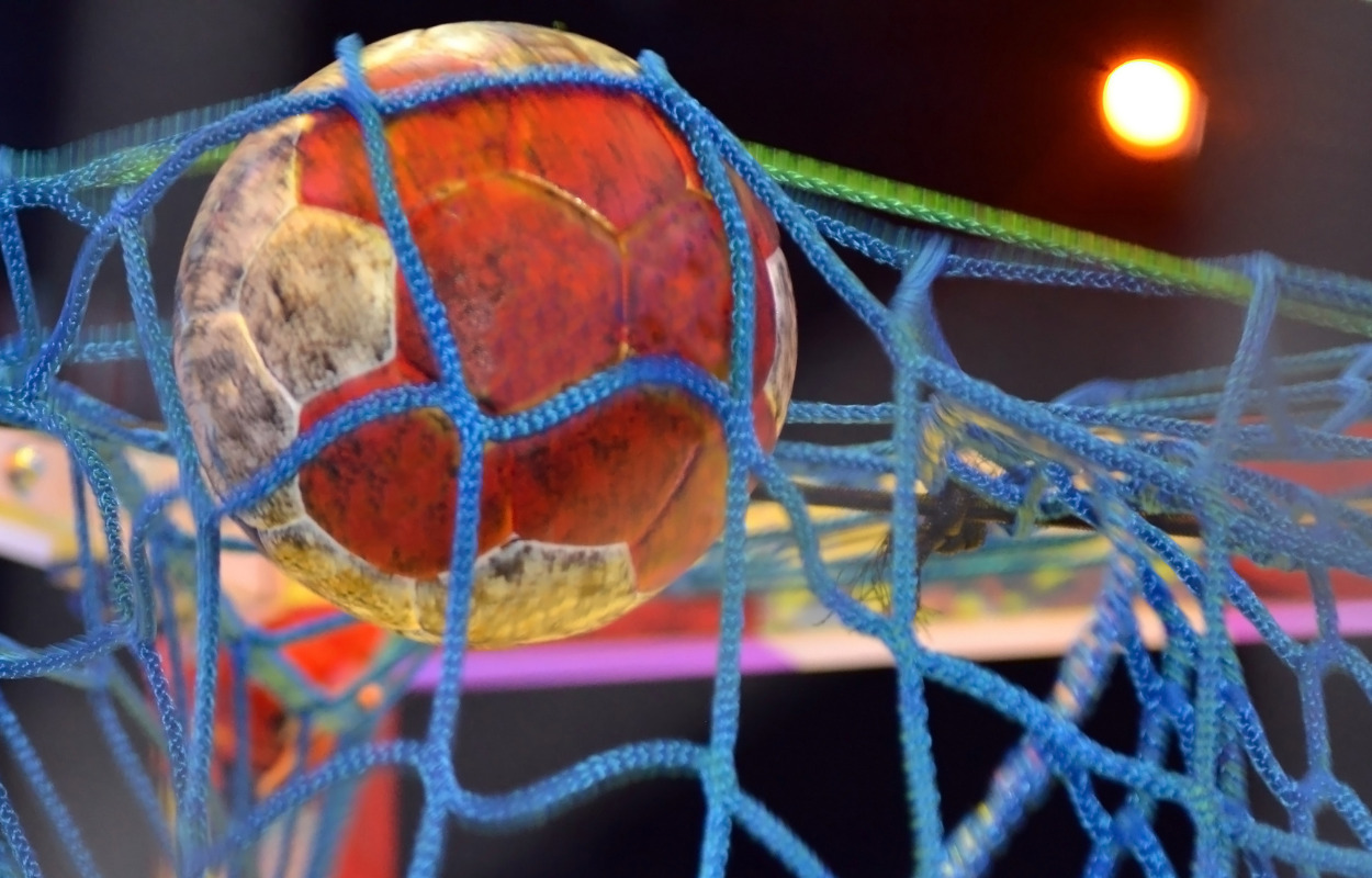 NSK Håndbolds Serie 1-Herrer sikkert videre i pokalen