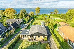 Gl. Landevej 14 og 1 anden boliger er kommet til salg denne uge i Stubbekøbing - se boligerne her.