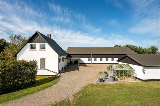 Top 6 over dyreste boliger til salg i Løgumkloster. Priser op til 4.495.000 kr