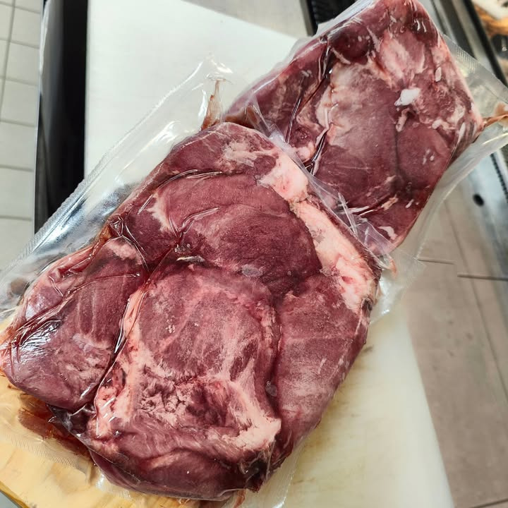 Meny Hjerting tilbyder ølbraiserede svinekæber til stærk pris i dag