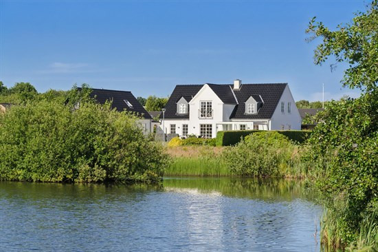 Top 6 over dyreste boliger til salg i Ikast. Priser op til 6.450.000 kr