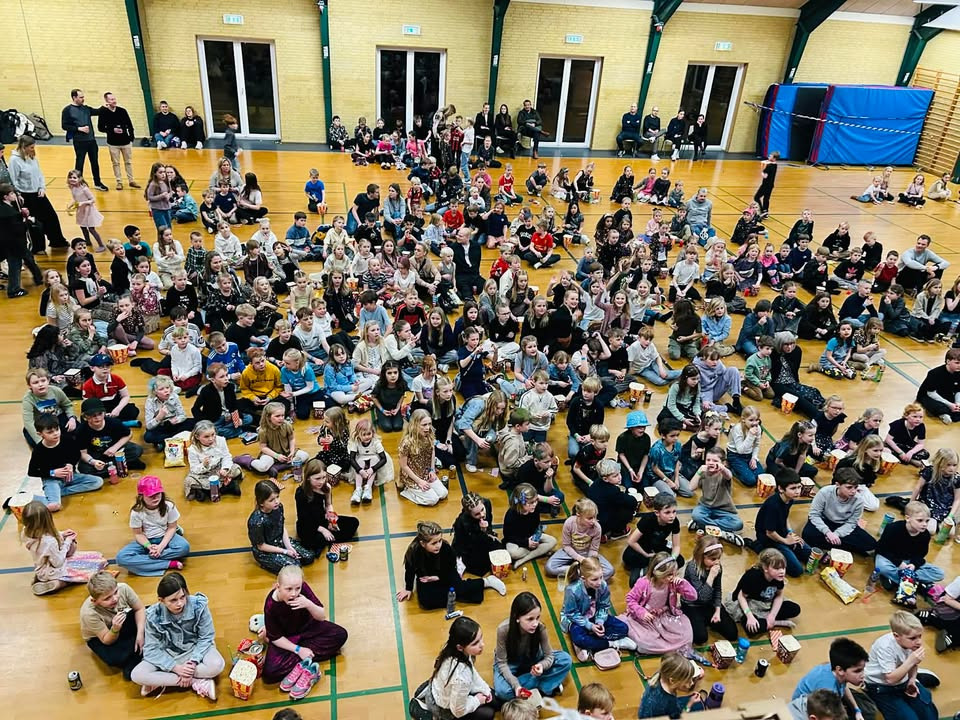 Mejrup Kultur- og Fritidscenter fejrer en fantastisk uge med MGP-fest og ugentlige arrangementer