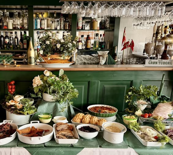 Pennas Restaurant serverer frokostbuffet hver søndag til 175 kr.