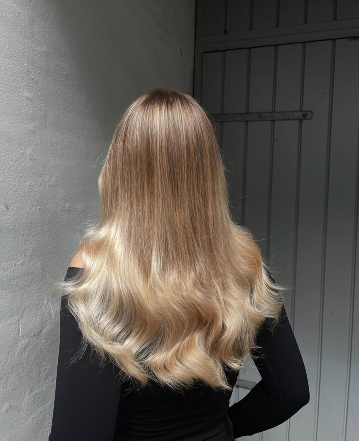 Obitsø Frisørsalon præsenterer balayage skabt af elev Lærke