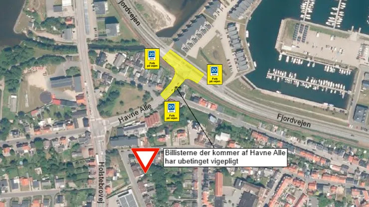 Lyskrydset ved Fjordvejen/Havne Alle i Struer slukker lyssignalerne under udskiftning – trafikanter skal køre forsigtigt