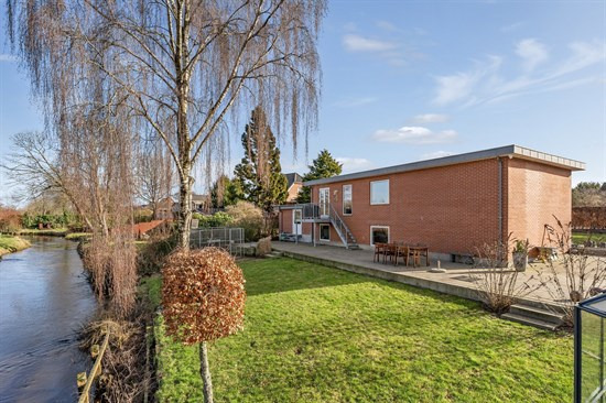 Top 6 over dyreste boliger til salg i Sønder Omme. Priser op til 5.650.000 kr