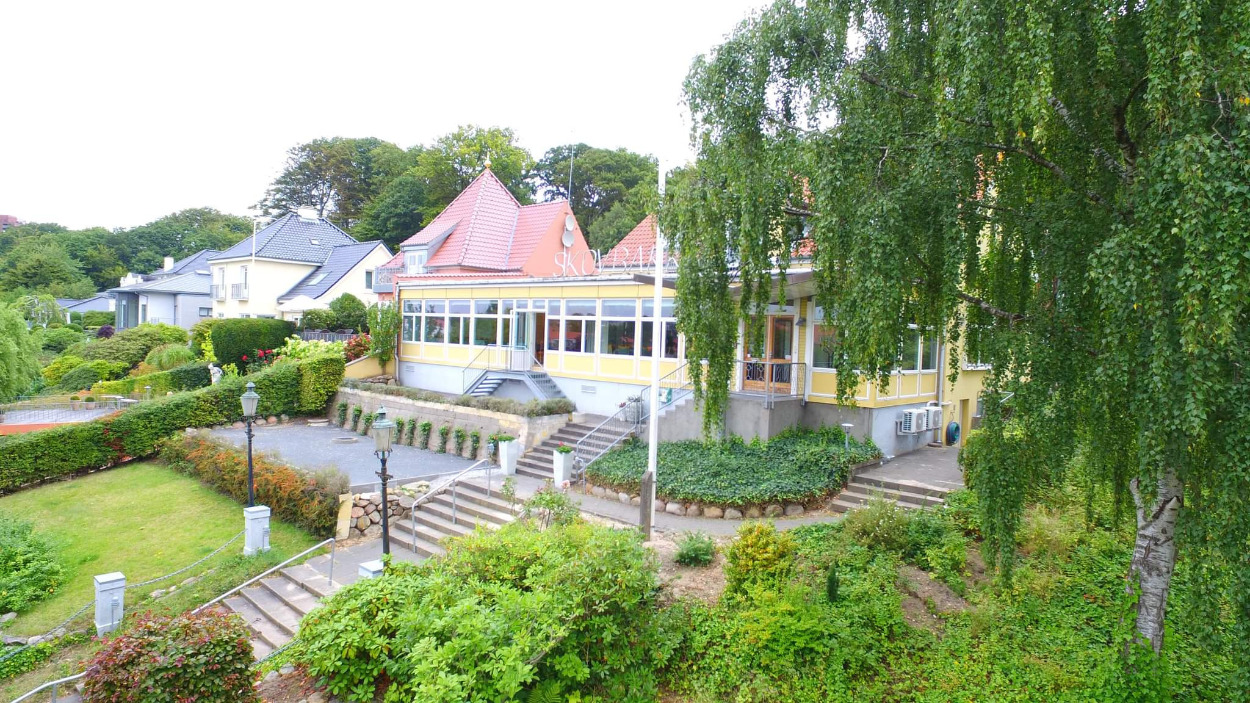 Dennis og Nicklas udlever deres drøm på Skovbakken efter en lærerig rejse som selvstændige