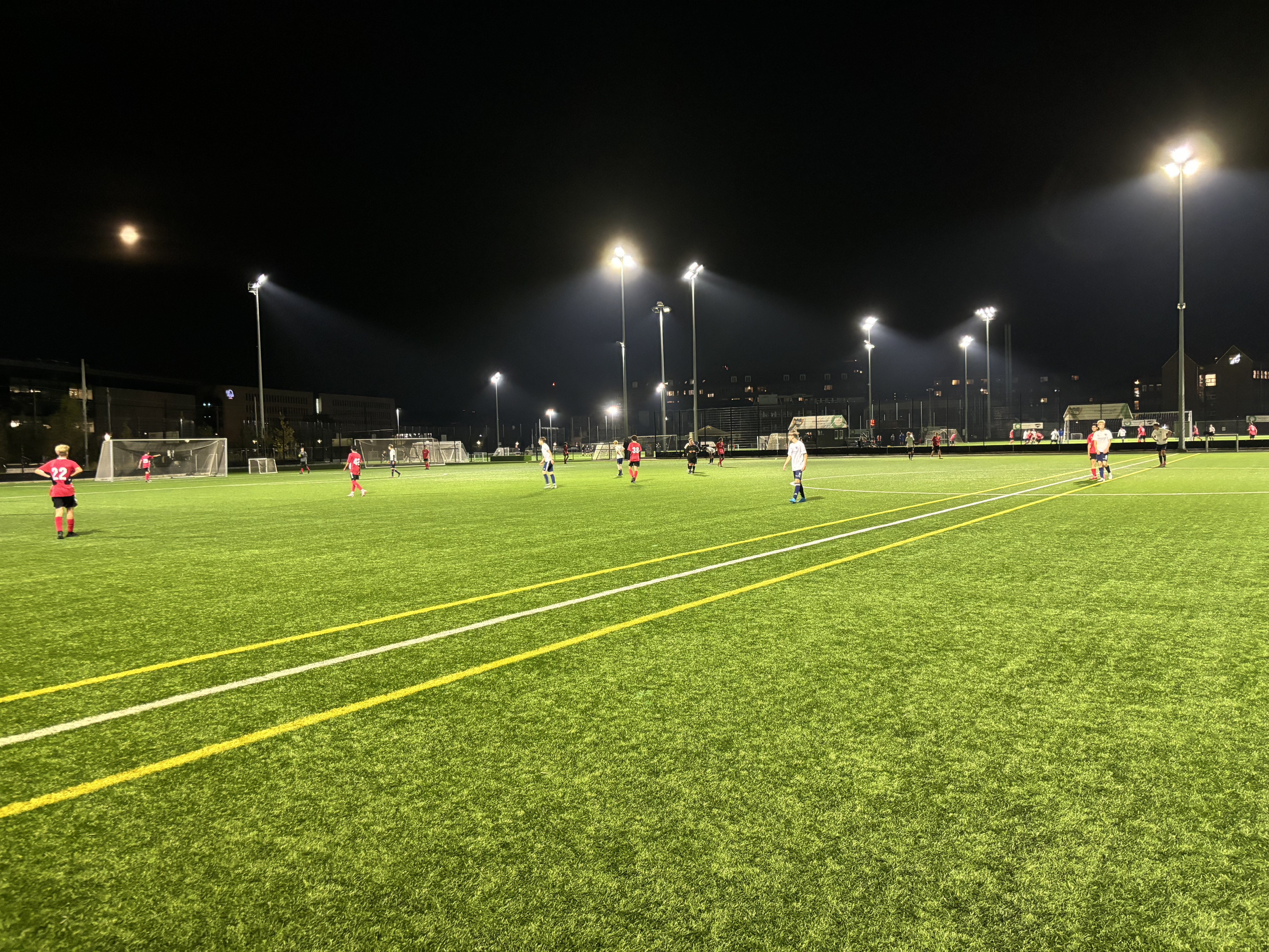 Rødovre 2 sejrer i intens kamp mod B.93 3 med flot holdpræstation