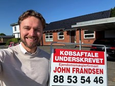 John Frandsen Herning lukker for fremvisninger på Sjællandsgade 103 efter købsaftale