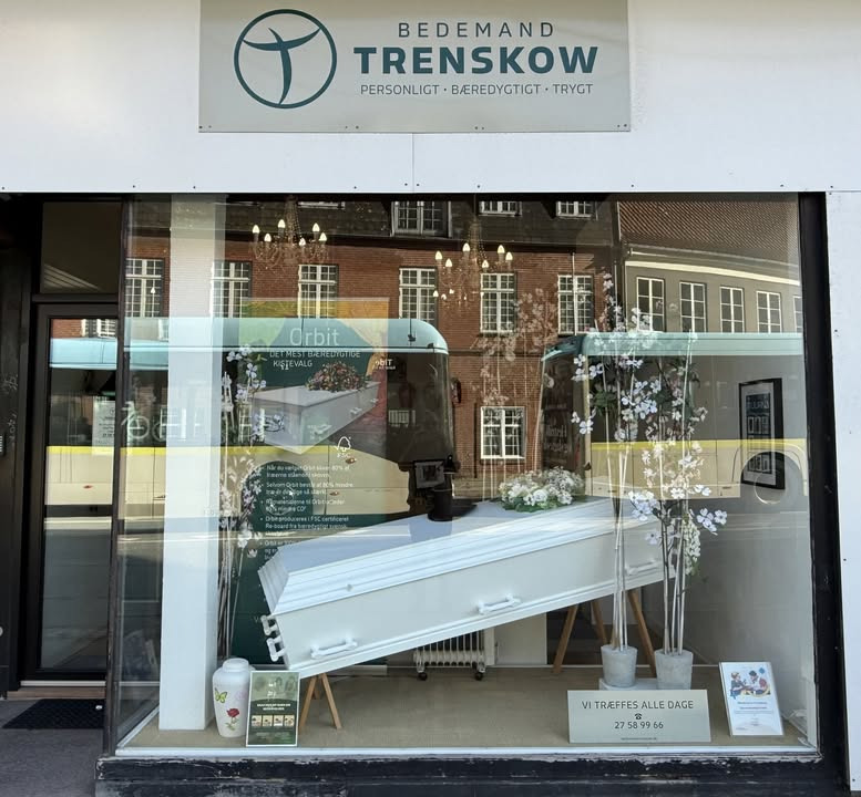 Bedemand Trenskow afslører dørmåtter med flyvetendenser