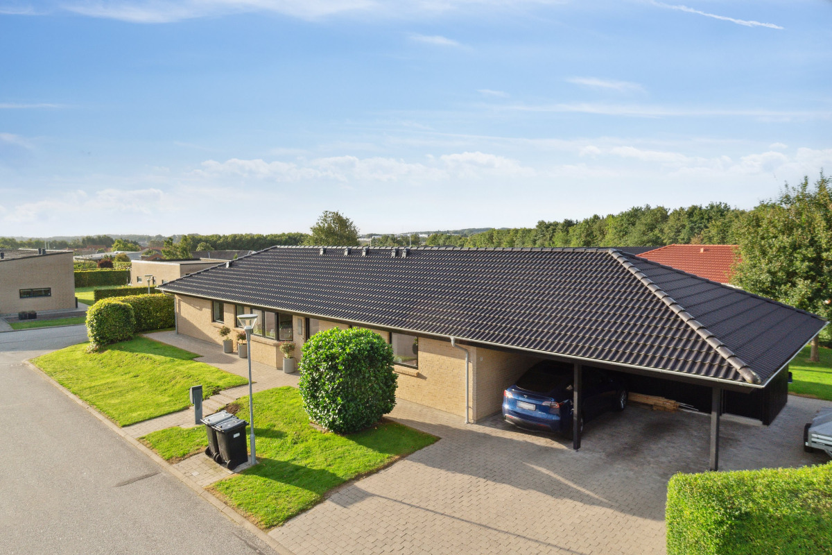 Indflytningsklar familievilla i super attraktivt kvarter!