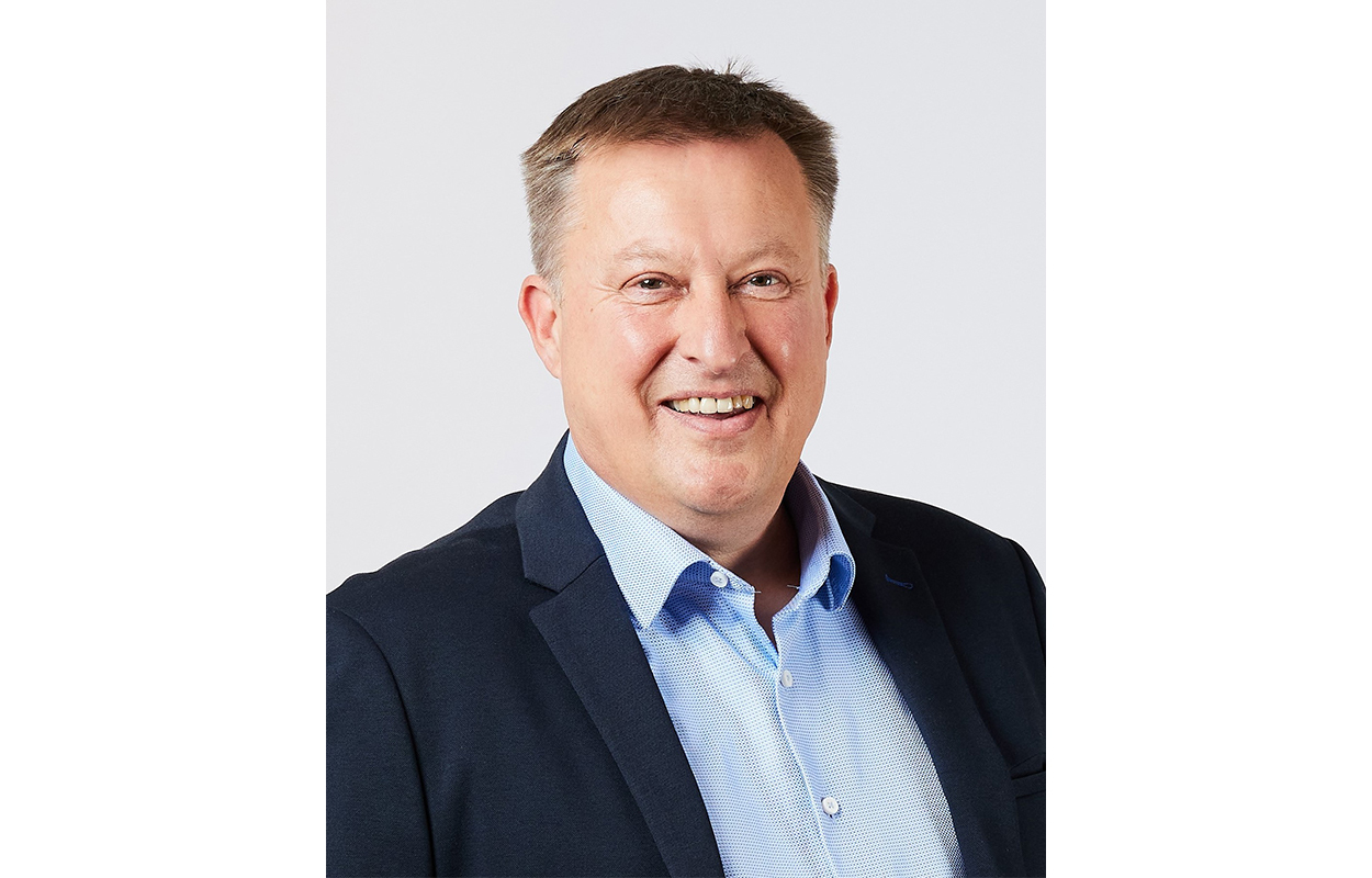 Dennis Kvesel stiller op for Venstre