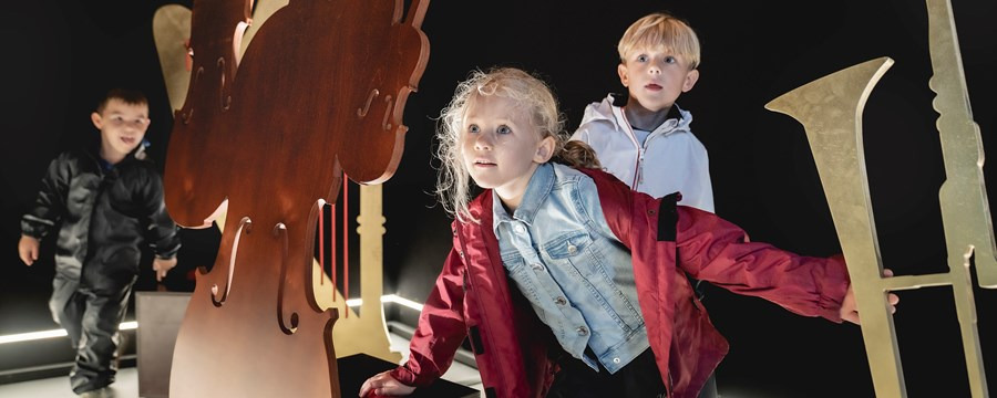 Teaterlegeplads Postyrium besøger Frederikshavn
