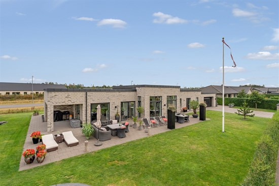 Top 6 over dyreste boliger til salg i Billund. Priser op til 6.350.000 kr