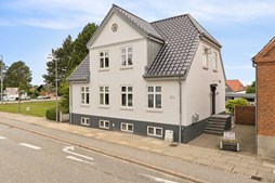 Til salg hos John Frandsen Herning: Vestergade 114, 7400 Herning