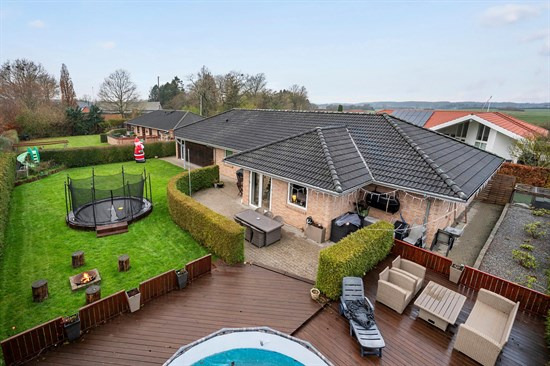 Top 6 over dyreste boliger til salg i Fuglebjerg. Priser op til 29.000.000 kr