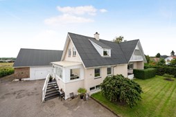 CD Bolig inviterer til live åbent hus i velholdt villa i Silkeborg