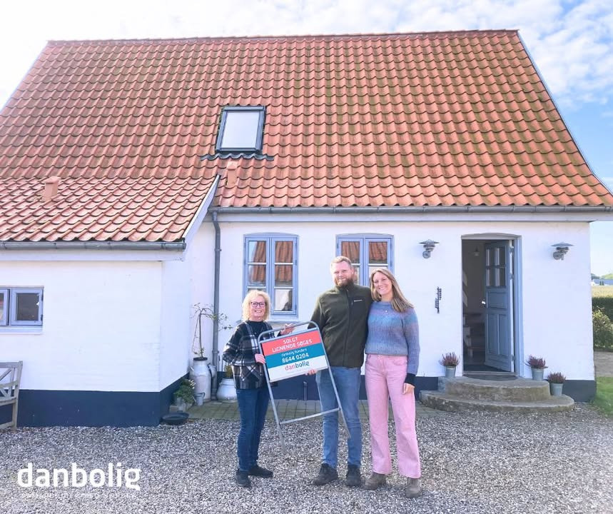Danbolig Randers overdrager charmerende ejendom på Hviddingvej 32 i Nørbæk