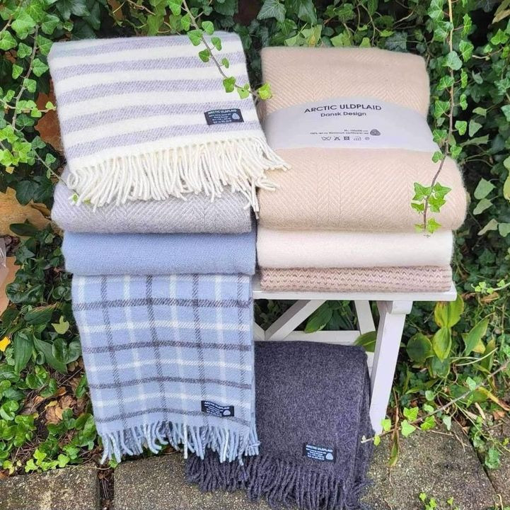 Fjerrenseriet: Fødselsdagstilbud på uldplaider fra Arctic