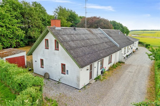 Vandmøllevej 1 er til salg for kun 349.000 kr.: Se de billigste boliger til salg i Kolind her