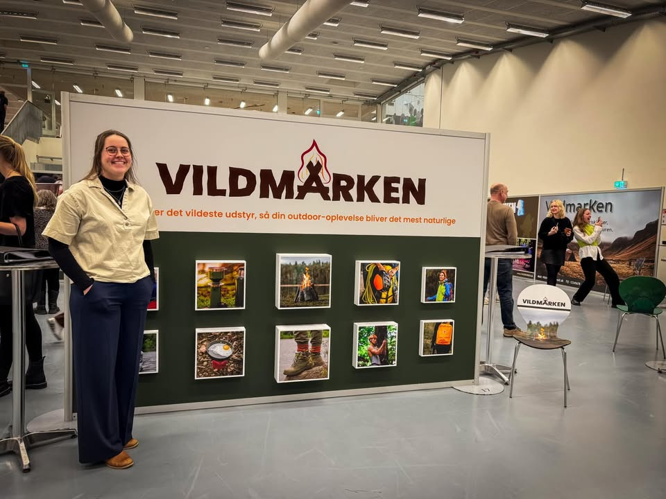 Skrannies Skilte & Reklame ApS fejrer Ingeborgs sølvmedalje i svendeprøven