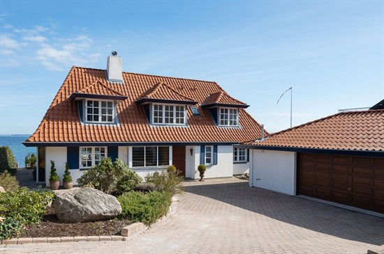 Nordre Strandvej 172A og 1 anden boliger er kommet til salg denne uge i Ålsgårde - se boligerne her.