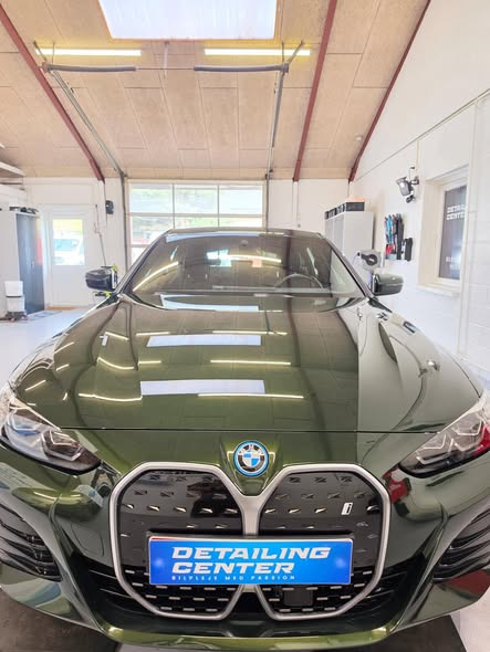 Detailing Center giver BMW i4 polering og Opti-Coat Pro-beskyttelse